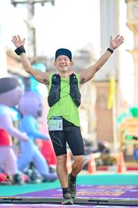 BIB: 990
                            <button type="button" onclick="openModal(24886325)" class="btn btn-primary btn-sm float-right btn-popup" data-toggle="modal" data-target=".modal-high-quality">
                        <i class="fas fa-shopping-cart"></i> Add to Cart
                    </button>
                                            <button type="button" onclick="isThisMe(24886325, true)" class="btn btn-success btn-sm float-right btn-popup btn-isme hidden" data-toggle="tooltip" data-placement="bottom" title="นี่คือรูปของคุณใช่ไหม คลิกที่นี่เพื่อเอาเข้าอัลบั้ม">
                        <i class="fas fa-plus"></i> Add to album
                    </button>
                    <button type="button" onclick="isThisMe(24886325, false)" class="btn btn-warning btn-sm float-right btn-popup btn-isnotme hidden">
                        <i class="fas fa-ban"></i> Remove from album
                    </button>